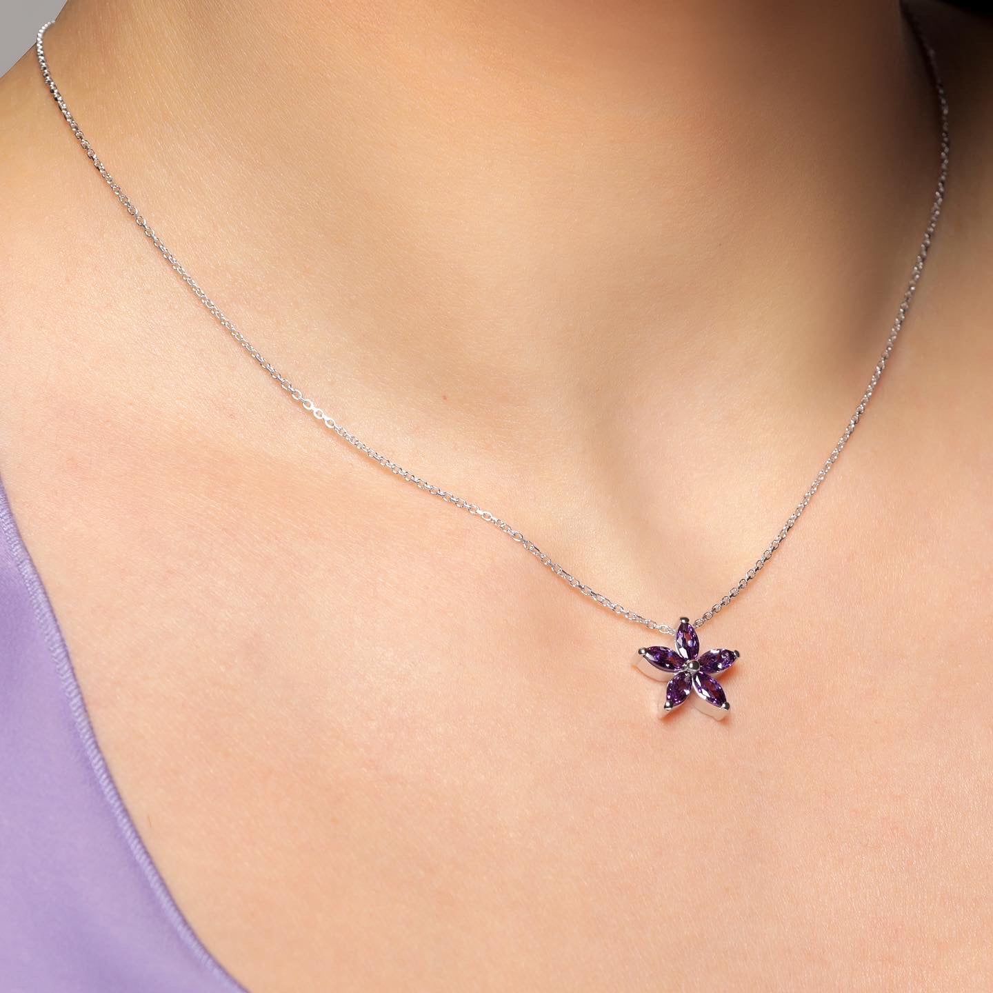 Flora Necklace Purple