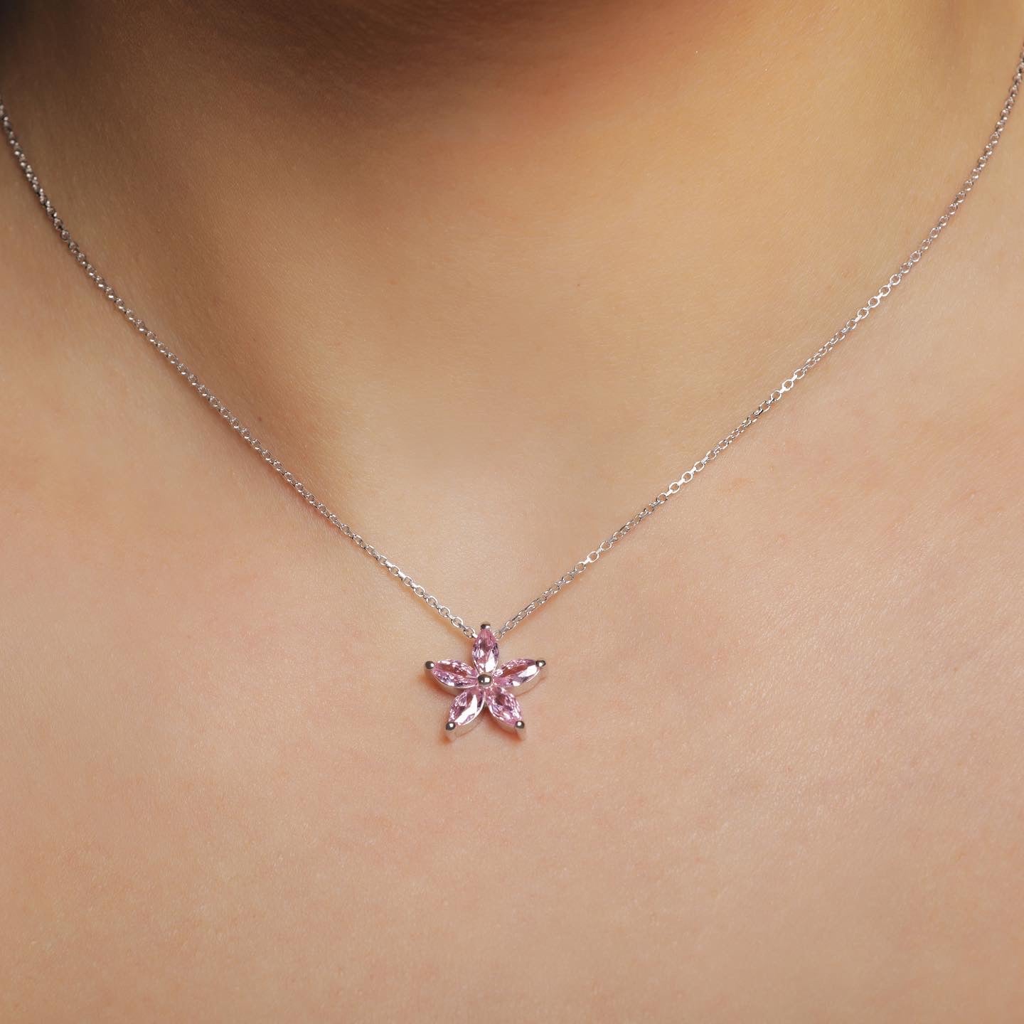flora necklace-pink
